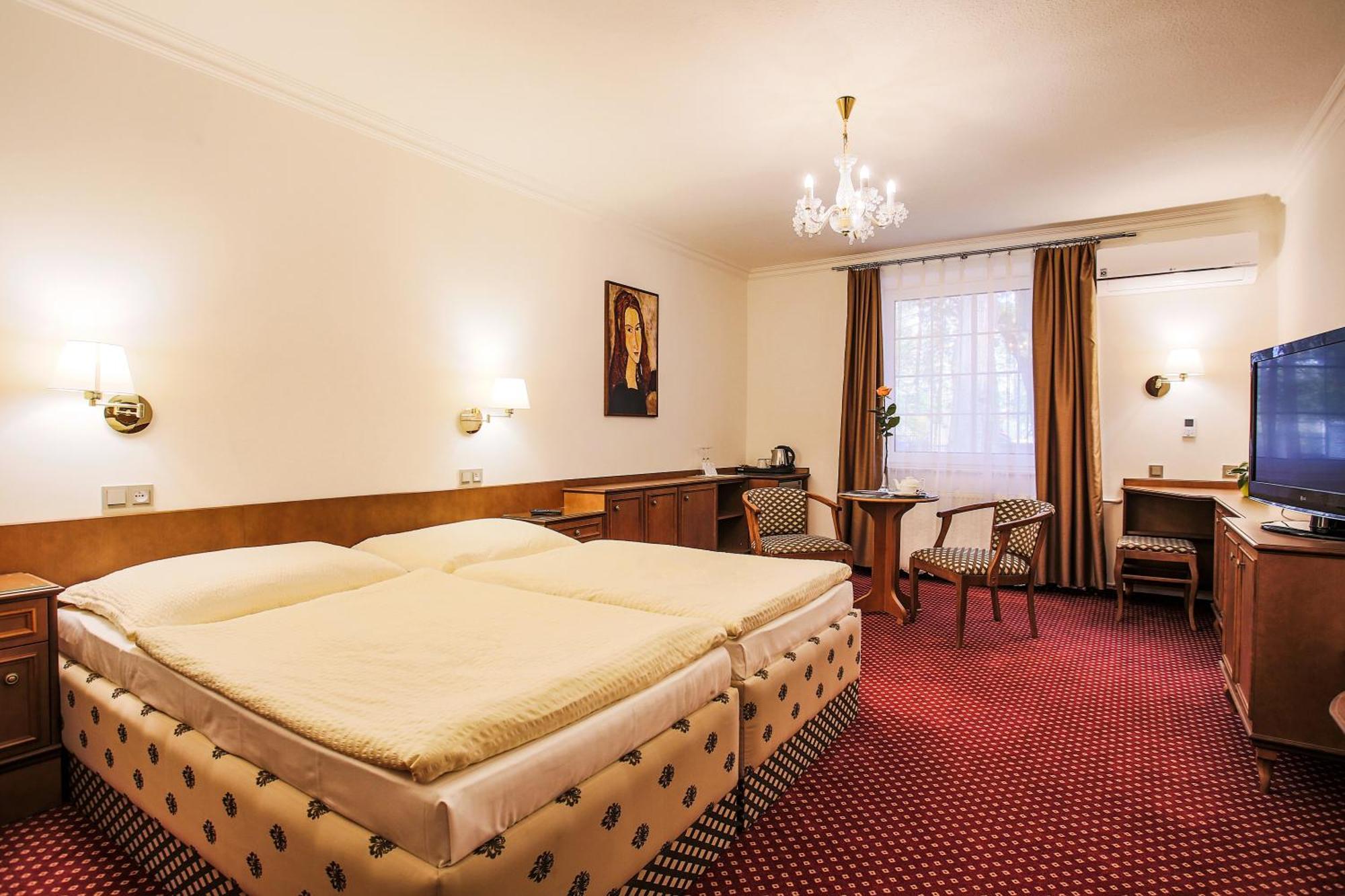 Hotel Ostrov Nymburk Εξωτερικό φωτογραφία