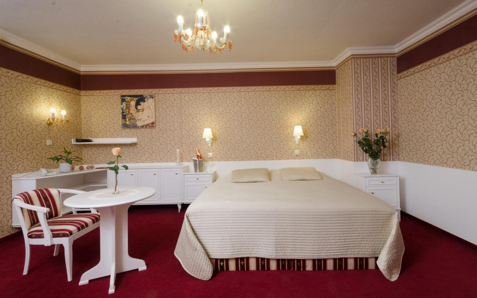 Hotel Ostrov Nymburk Εξωτερικό φωτογραφία