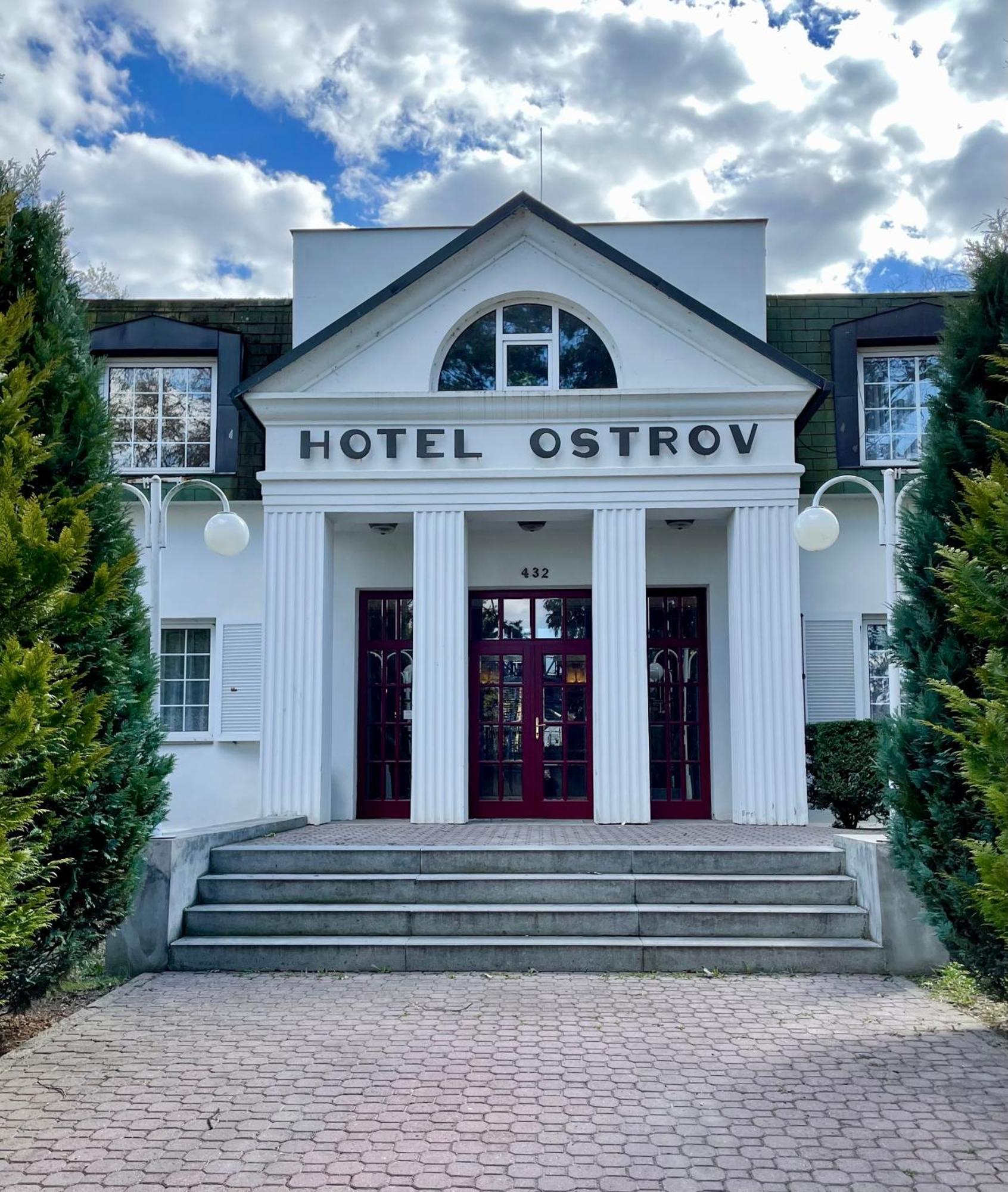 Hotel Ostrov Nymburk Εξωτερικό φωτογραφία