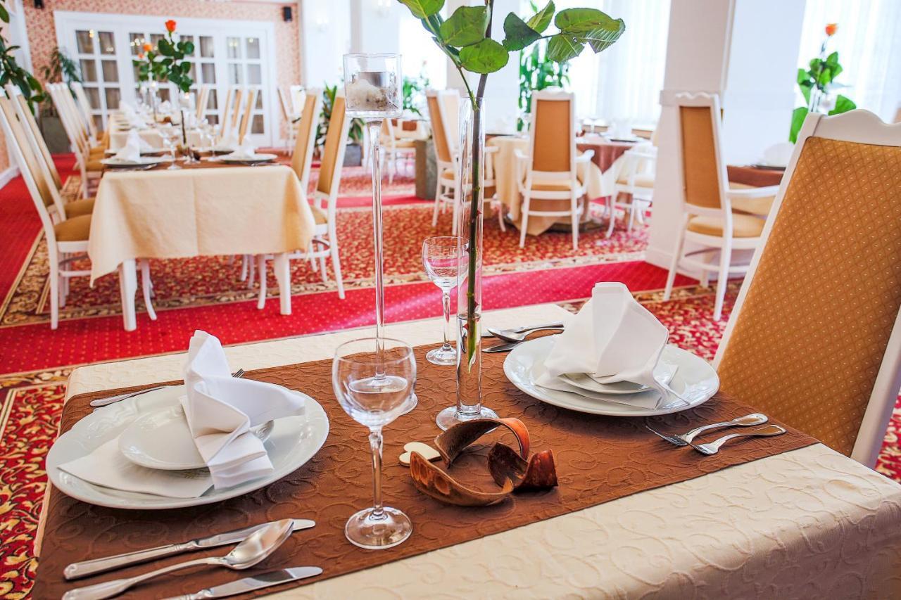 Hotel Ostrov Nymburk Εξωτερικό φωτογραφία