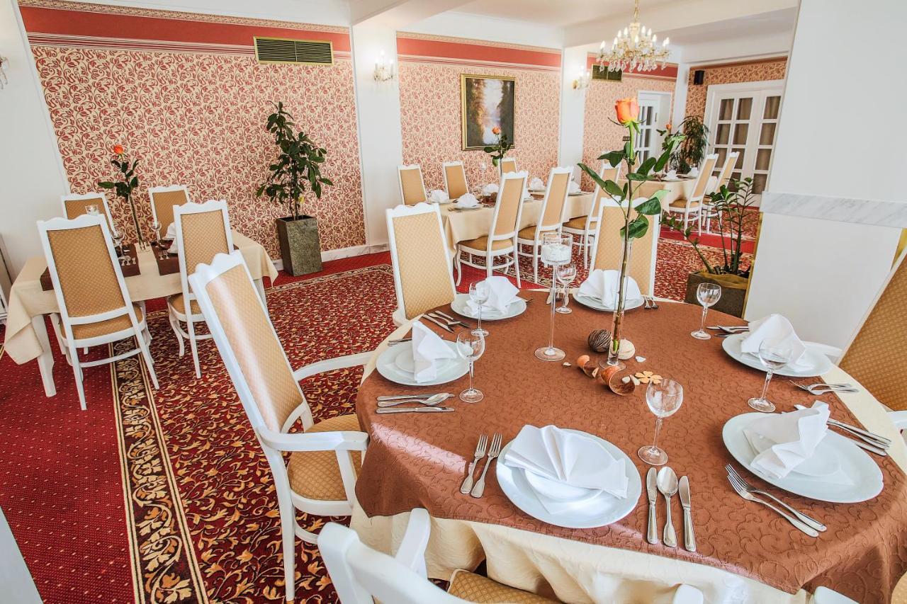 Hotel Ostrov Nymburk Εξωτερικό φωτογραφία
