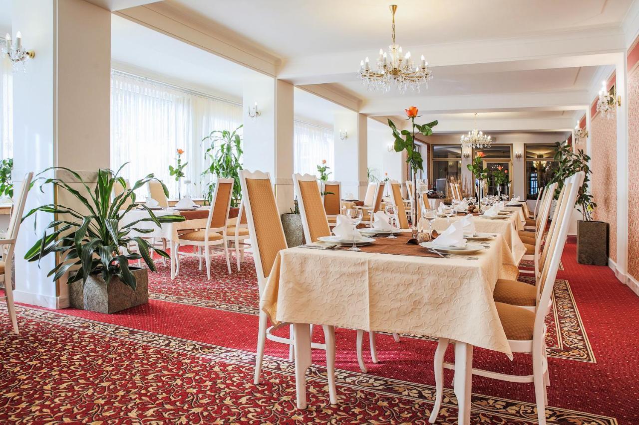 Hotel Ostrov Nymburk Εξωτερικό φωτογραφία